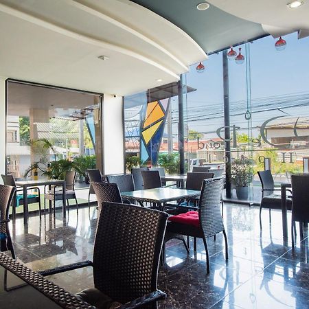 The Proud Hotel Убон Ратчатани Екстериор снимка