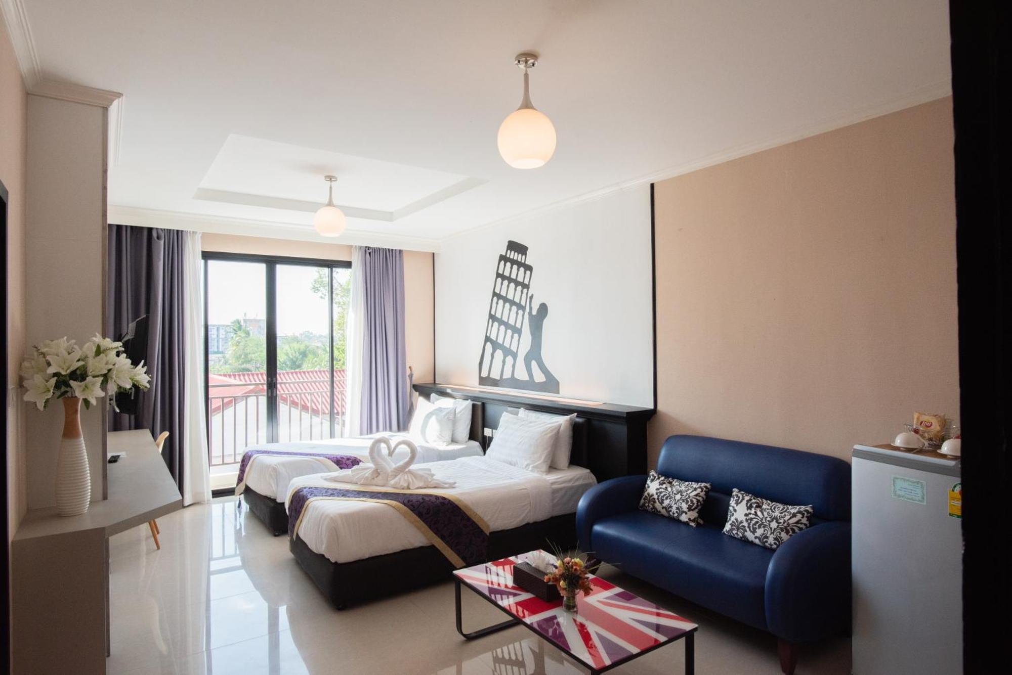 The Proud Hotel Убон Ратчатани Екстериор снимка