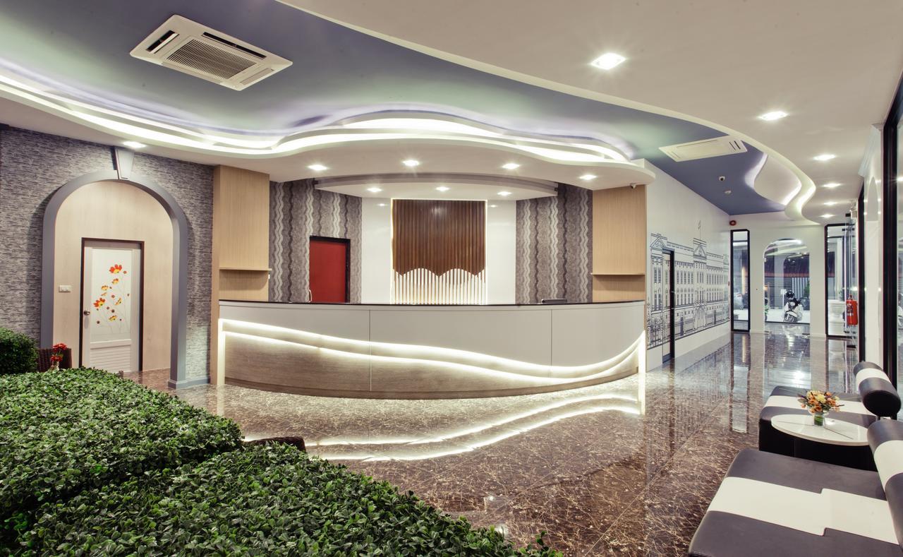 The Proud Hotel Убон Ратчатани Екстериор снимка